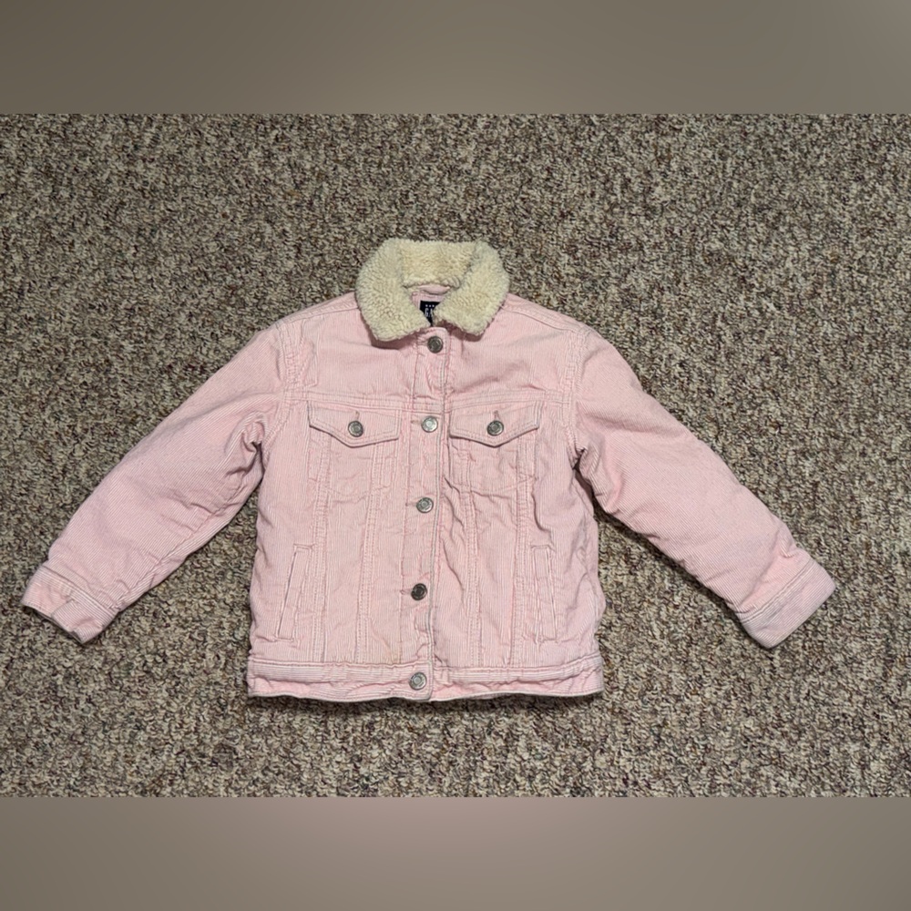 Girls size 5 GAP Pink Jean Jacket with Cream Faux Fur Collar